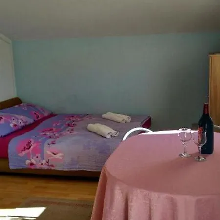 Vala - One Bedroom With Balcony And Sea View A4 Apartamento Vinišće