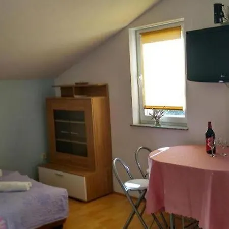 Vala - One Bedroom With Balcony And Sea View A4 Apartamento Vinišće