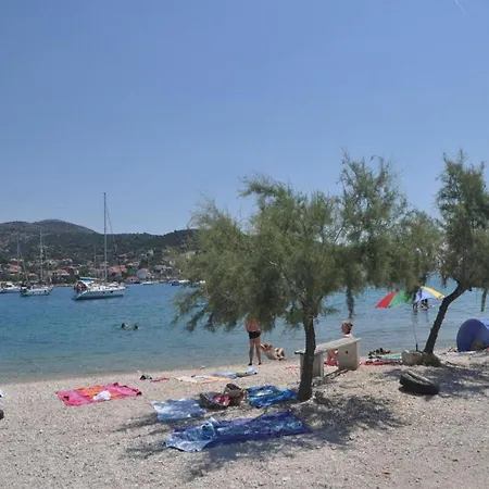 Vala - One Bedroom With Balcony And Sea View A4 * Vinišće